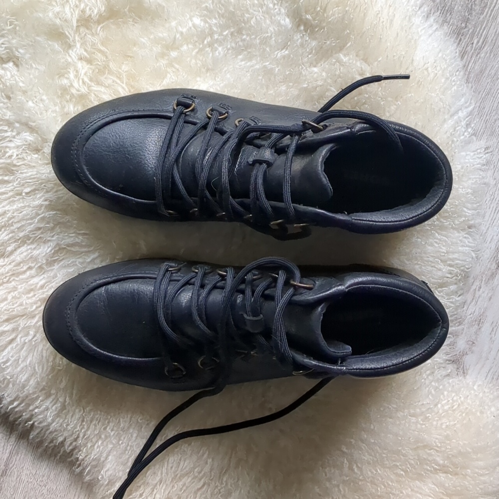 Sorel Womens Kinetic Lace-Up Boot